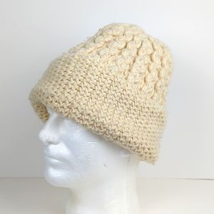 HANSEN Chunky Knit Cream White Crochet Beanie Hat